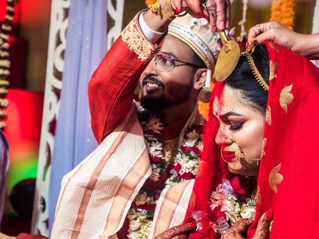 Shounak and Mohana&apos;s wedding in Cachar, Assam 25