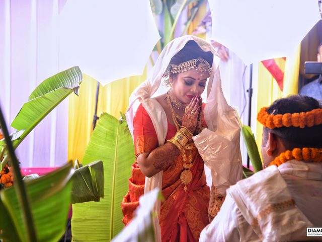 Mandipan and Lipika&apos;s wedding in Nagaon, Assam 53