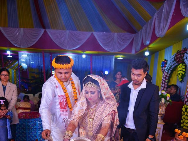 Mandipan and Lipika&apos;s wedding in Nagaon, Assam 68