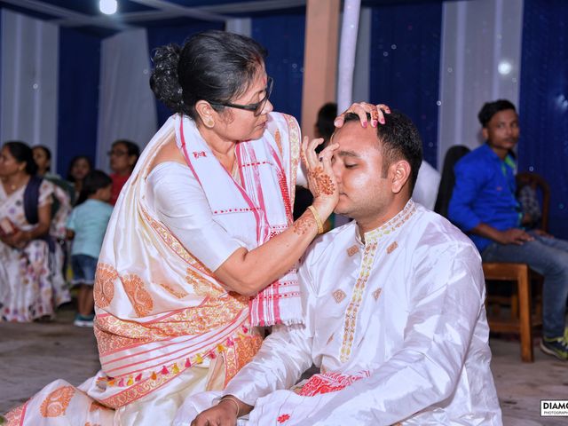 Mandipan and Lipika&apos;s wedding in Nagaon, Assam 121