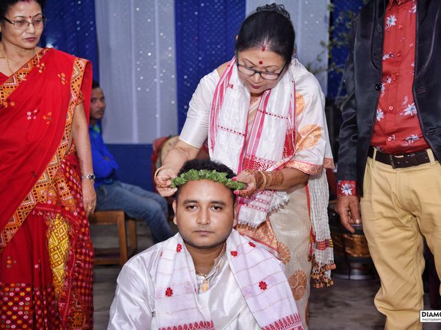 Mandipan and Lipika&apos;s wedding in Nagaon, Assam 122