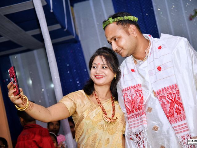 Mandipan and Lipika&apos;s wedding in Nagaon, Assam 128
