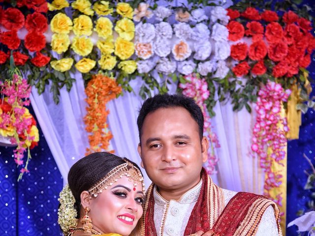Mandipan and Lipika&apos;s wedding in Nagaon, Assam 193