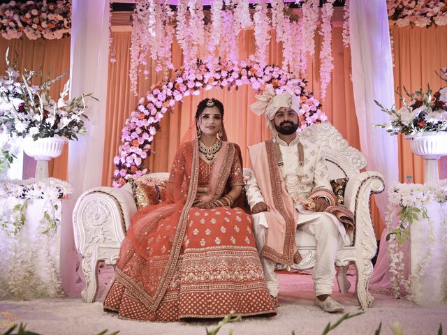 Pooja and Sandeep&apos;s wedding in Noida, Delhi NCR 13