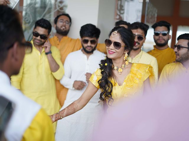 Priyam and Surbhi&apos;s wedding in Mancherial, Telangana 11