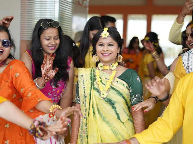 Priyam and Surbhi&apos;s wedding in Mancherial, Telangana 14