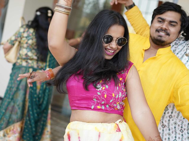 Priyam and Surbhi&apos;s wedding in Mancherial, Telangana 16