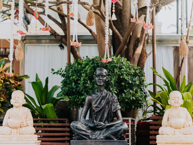 Prachi and Kishan's wedding in Mumbai, Maharashtra 12