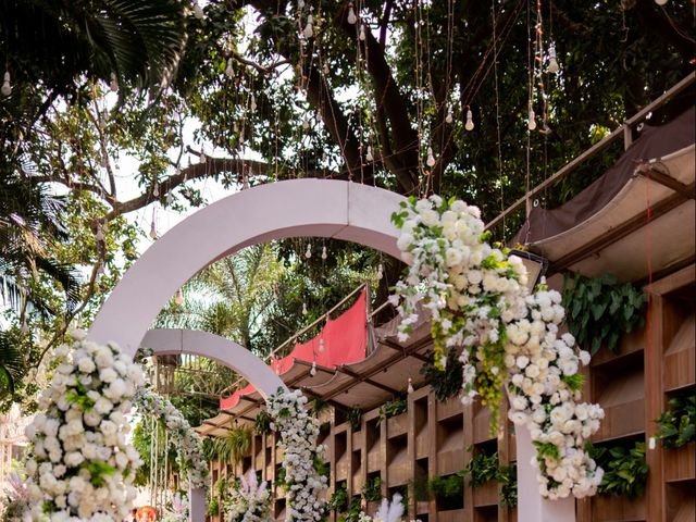 Prachi and Kishan's wedding in Mumbai, Maharashtra 14