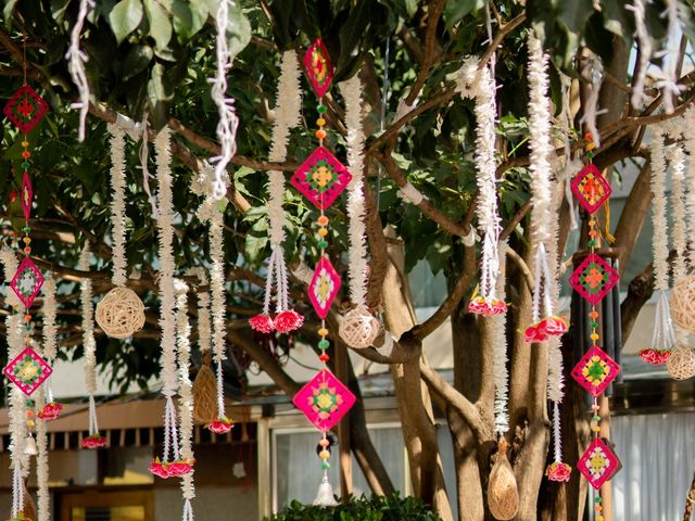 Prachi and Kishan's wedding in Mumbai, Maharashtra 15