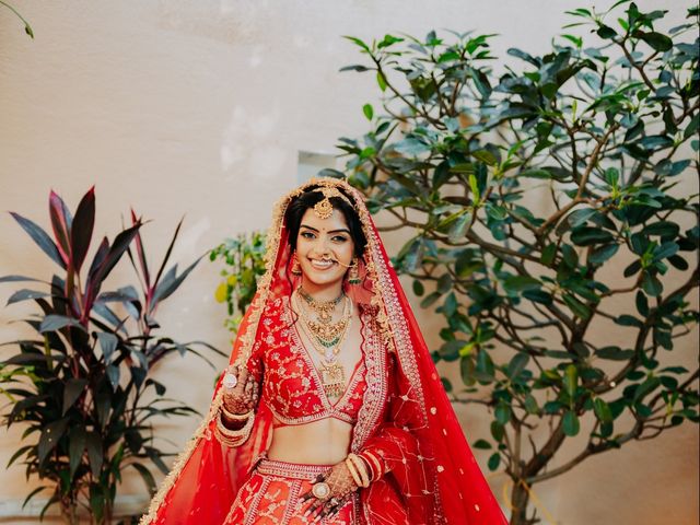 Prachi and Kishan's wedding in Mumbai, Maharashtra 25