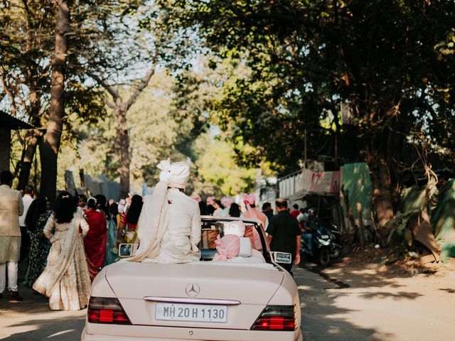 Prachi and Kishan's wedding in Mumbai, Maharashtra 26