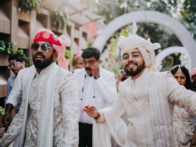 Prachi and Kishan's wedding in Mumbai, Maharashtra 28