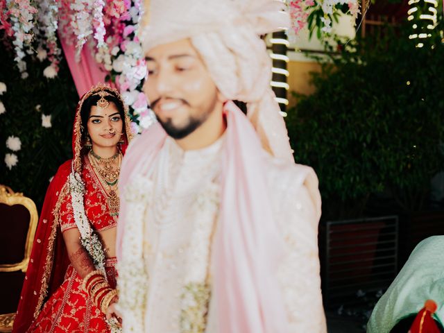 Prachi and Kishan's wedding in Mumbai, Maharashtra 41