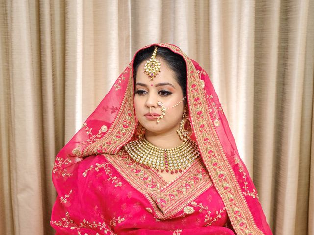 Sakshi and Abhaysheraz's wedding in Solan, Himachal Pradesh 4