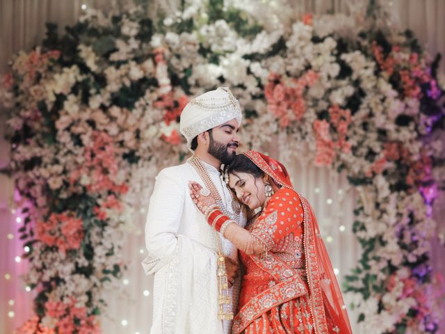 Akansha and Vaibav's wedding in Lucknow, Uttar Pradesh 19