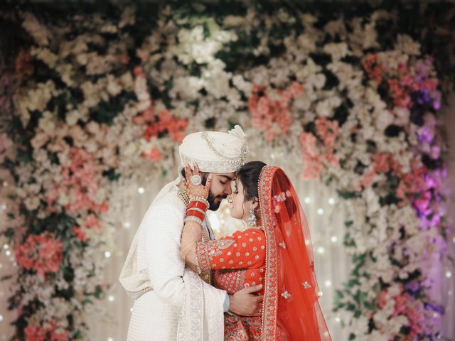 Akansha and Vaibav's wedding in Lucknow, Uttar Pradesh 20