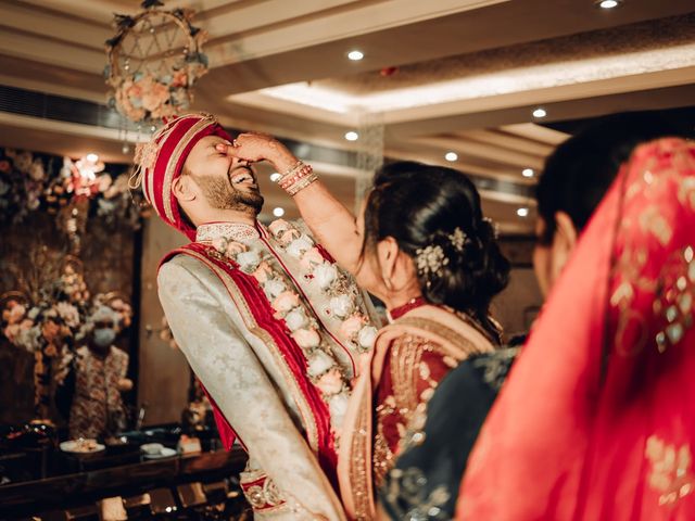 Rishabh and Kavita&apos;s wedding in Mumbai, Maharashtra 54