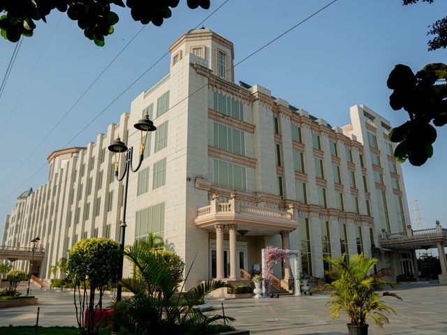 Ankita and Pronnay's wedding in Mumbai, Maharashtra 5