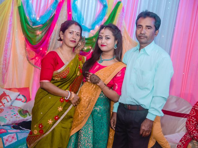 Sunali and Jayanta&apos;s wedding in Nagaon, Assam 16