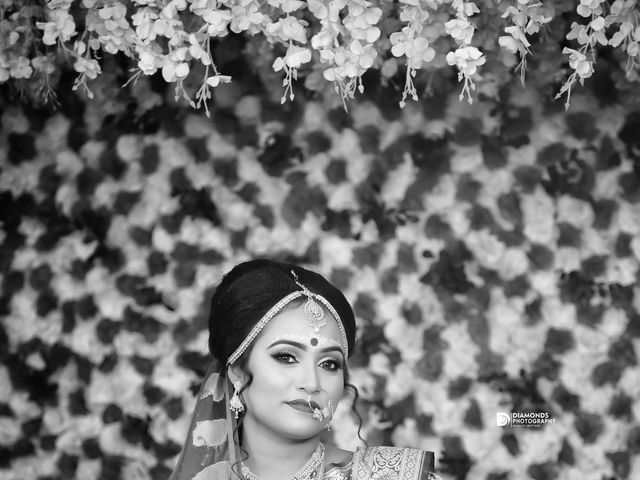 Sunali and Jayanta&apos;s wedding in Nagaon, Assam 31