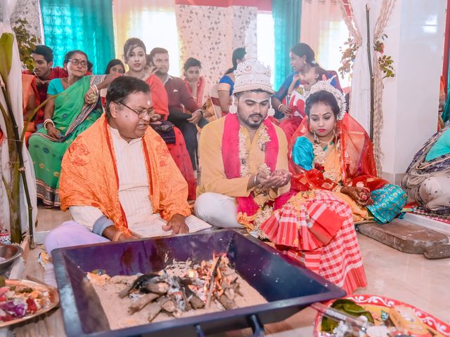 Sunali and Jayanta&apos;s wedding in Nagaon, Assam 82