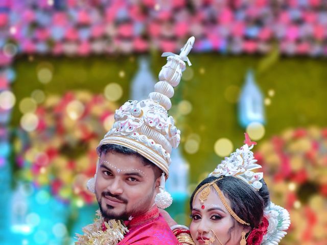 Sunali and Jayanta&apos;s wedding in Nagaon, Assam 98