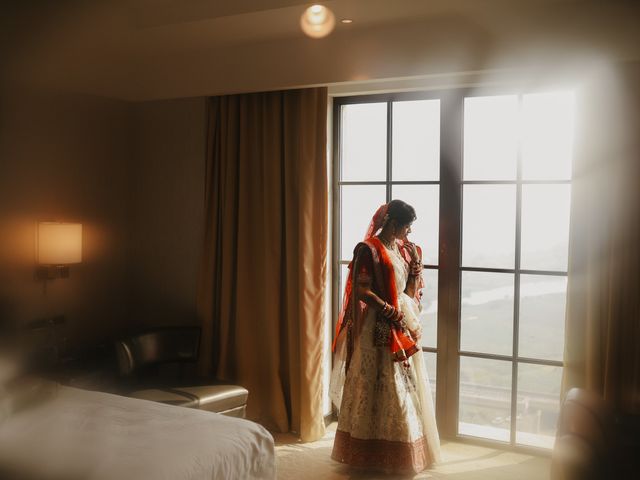 adi and aayushi's wedding in Kolkata, West Bengal 4