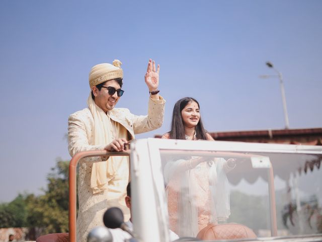 adi and aayushi's wedding in Kolkata, West Bengal 8