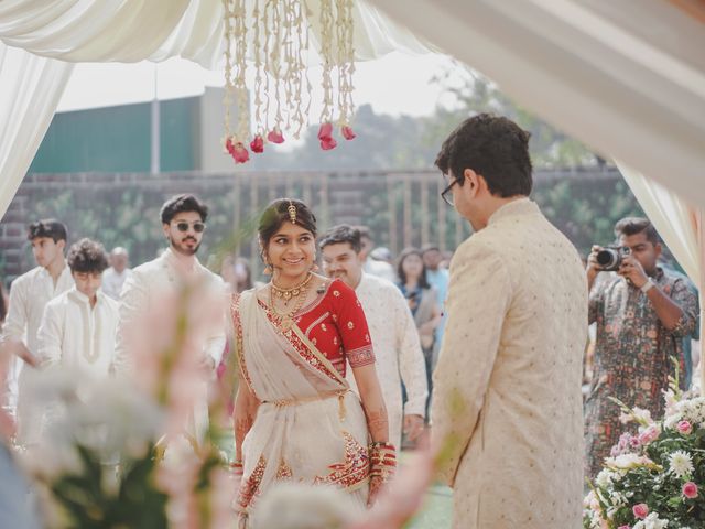 adi and aayushi's wedding in Kolkata, West Bengal 12