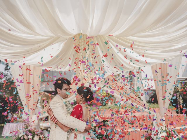 adi and aayushi's wedding in Kolkata, West Bengal 16