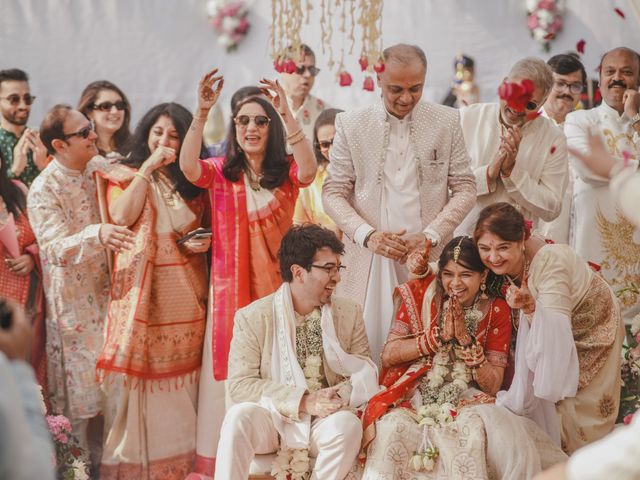 adi and aayushi's wedding in Kolkata, West Bengal 20