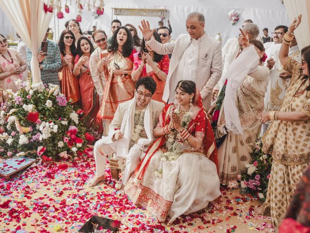 adi and aayushi's wedding in Kolkata, West Bengal 22