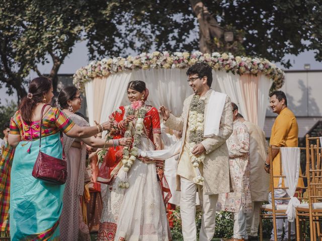 adi and aayushi's wedding in Kolkata, West Bengal 26