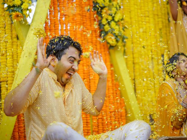 adi and aayushi's wedding in Kolkata, West Bengal 42