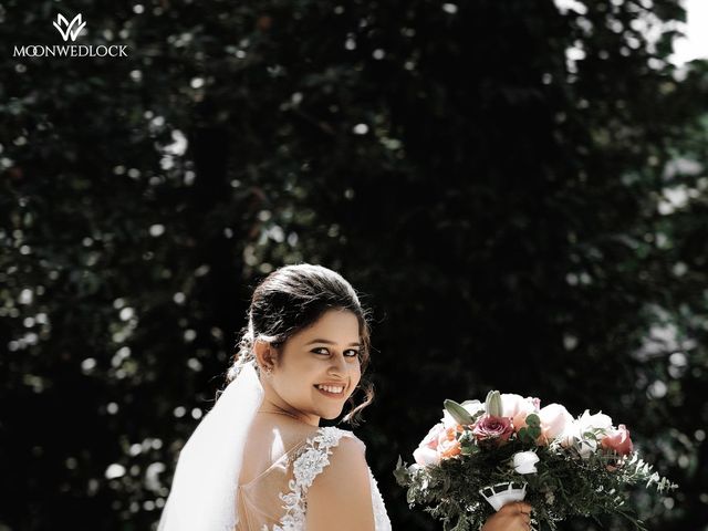 Evlin and Sambel&apos;s wedding in Ernakulam, Kerala 13