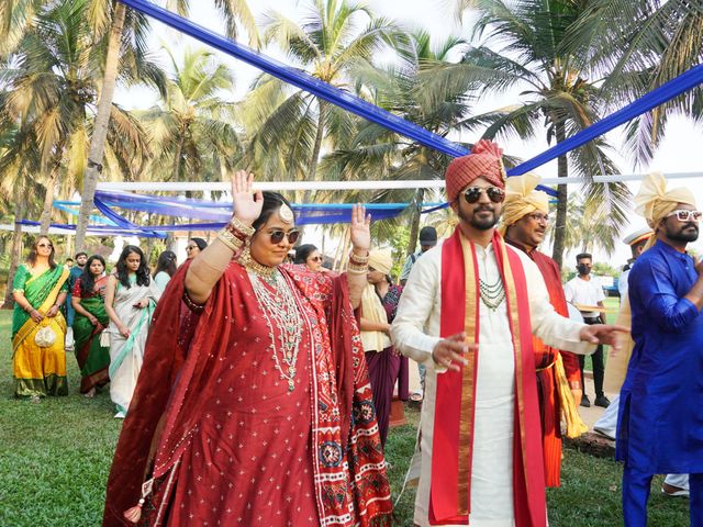 Devika Kapadia and Dhiren&apos;s wedding in North Goa, Goa 37