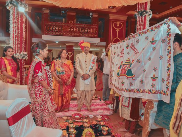 Nishtha and Nirmal&apos;s wedding in Rajkot, Gujarat 39