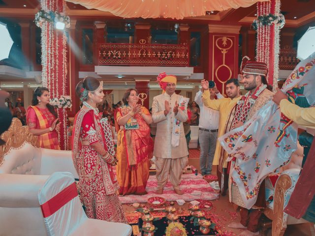 Nishtha and Nirmal&apos;s wedding in Rajkot, Gujarat 50