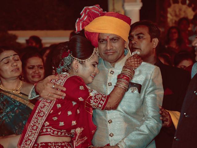 Nishtha and Nirmal&apos;s wedding in Rajkot, Gujarat 61