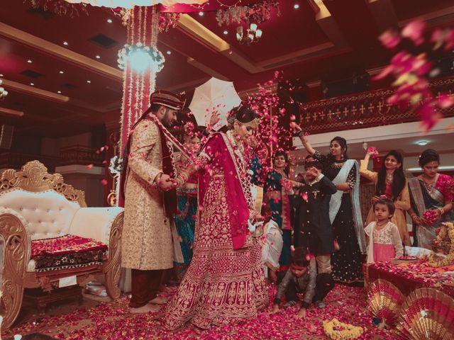 Nishtha and Nirmal&apos;s wedding in Rajkot, Gujarat 57