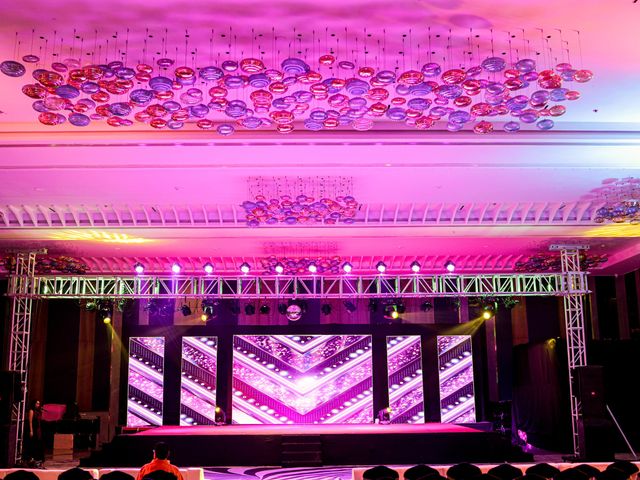 Gaurav and Diksha&apos;s wedding in Nashik, Maharashtra 31
