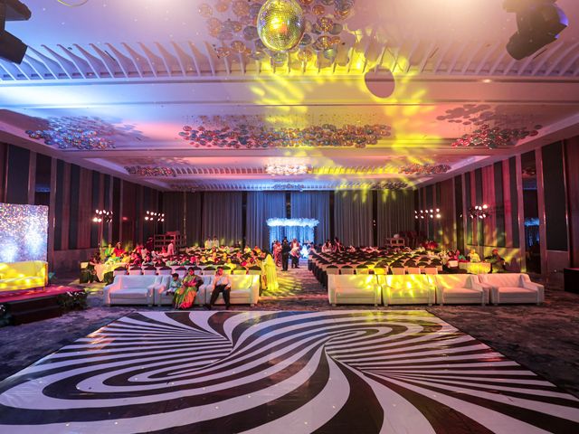 Gaurav and Diksha&apos;s wedding in Nashik, Maharashtra 33