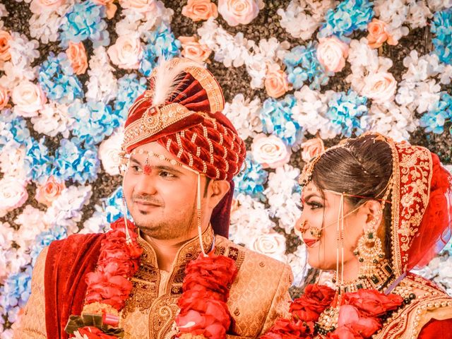 Varsha Khade and Ujjawal&apos;s wedding in Jabalpur, Madhya Pradesh 12