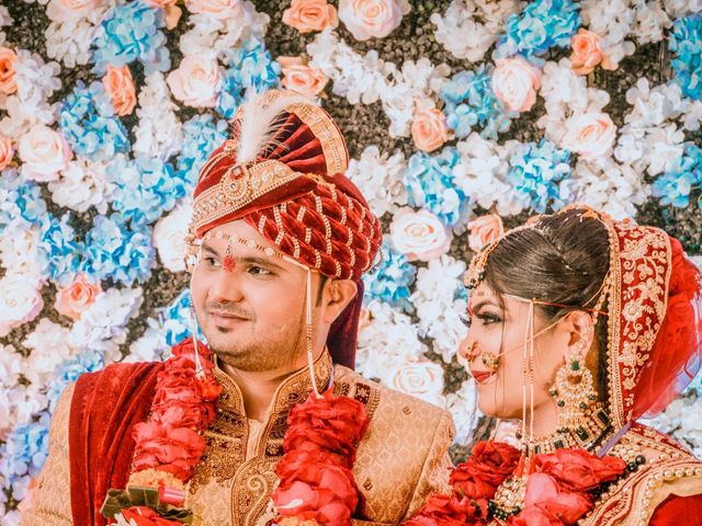 Varsha Khade and Ujjawal&apos;s wedding in Jabalpur, Madhya Pradesh 13