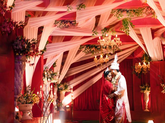Madhuparna and Sayan's wedding in North 24 Parganas, West Bengal 2
