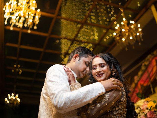 Madhuparna and Sayan's wedding in North 24 Parganas, West Bengal 20