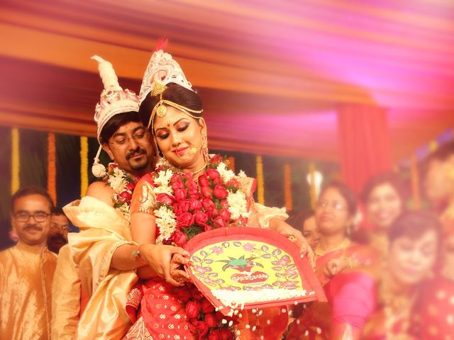 Souvonik Mandal and Debarati Sarkar&apos;s wedding in Kolkata, West Bengal 14