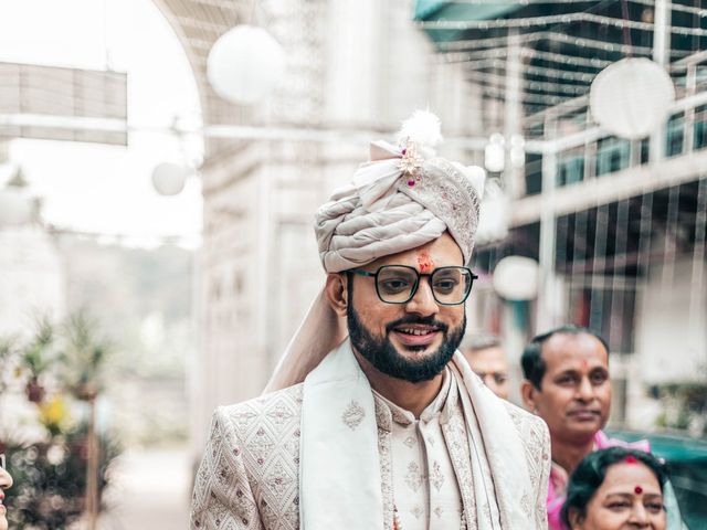 Anshita and Sumeeth's wedding in North 24 Parganas, West Bengal 4