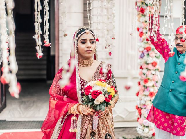 Anshita and Sumeeth's wedding in North 24 Parganas, West Bengal 8
